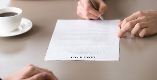 signing a contract for a flexi personal loan